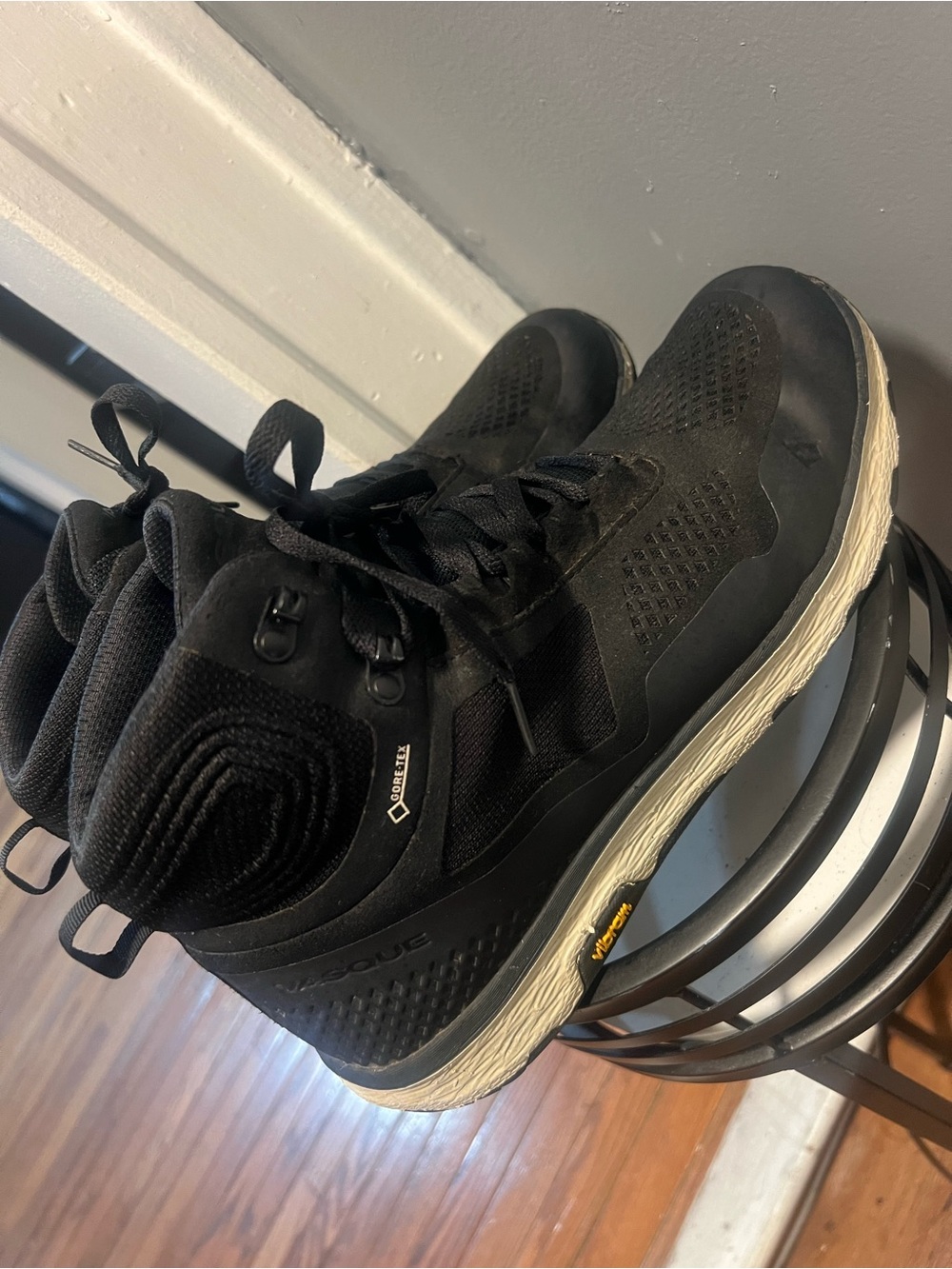Vasque Black High-Top Gore-Tex Men's Hiking Sneakers